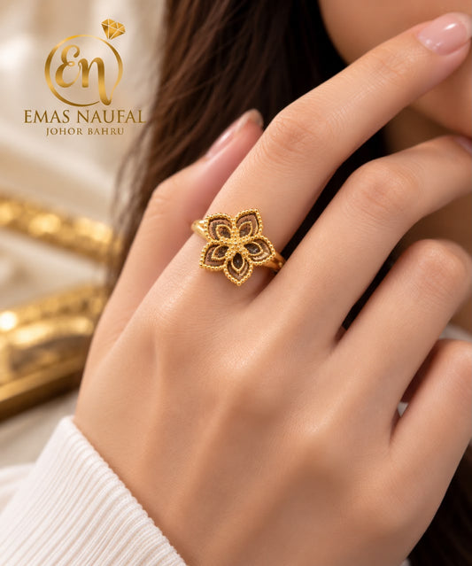 Flower ring with marble stone